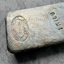 Load image into Gallery viewer, Johnson Matthey Mallory 1 Kilo .999 Silver Poured Bar 32.15 oz - Nice Pour Lines
