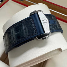 Load image into Gallery viewer, Omega 44 mm Planet Ocean 600M Blue dial 215.23.46.51.03.001 Sedna Gold - Box
