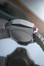 Load image into Gallery viewer, Omega Ploprof 166.077 Seamaster 600 Professional - Moon-like Surface
