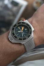 Load image into Gallery viewer, Omega Ploprof 166.077 Seamaster 600 Professional - Moon-like Surface
