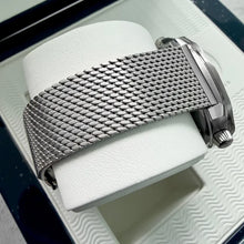 Load image into Gallery viewer, Omega Seamaster 21030422003002 &nbsp;Box + papers - James Bond 60th Anniversary
