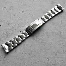Load image into Gallery viewer, Original 2008 Rolex Daytona 78490 Stainless Steel Oyster Bracelet 116520
