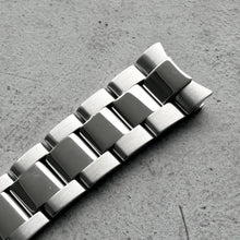 Load image into Gallery viewer, Original 2008 Rolex Daytona 78490 Stainless Steel Oyster Bracelet 116520
