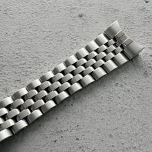 Load image into Gallery viewer, Original Tudor 61580 Stainless Jubilee Bracelet for 79360 79360N
