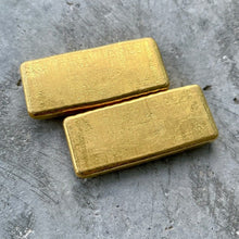 Load image into Gallery viewer, Pair of Engelhard 2 oz Gold Poured Bar .9999 Serial Number + Awesome Pour Lines

