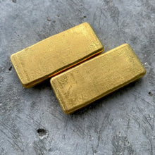 Load image into Gallery viewer, Pair of Engelhard 2 oz Gold Poured Bar .9999 Serial Number + Awesome Pour Lines
