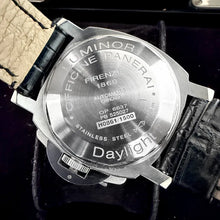 Load image into Gallery viewer, Panerai Luminor 44mm Automatic PAM 196 – Box and Papers -includes 3 bracelets!
