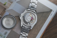 Load image into Gallery viewer, Rolex 5513 Submariner Stainless Steel - Glossy Gilt Dial
