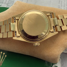 Load image into Gallery viewer, Rolex President Solid Gold 18038 Box + service Papers - Serviced
