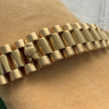 Load image into Gallery viewer, Rolex President Solid Gold 18038 Box + service Papers - Serviced

