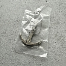 Load image into Gallery viewer, SEALED Vintage Rolex Anchor 200 M / 660 Ft Submariner 1680 5513 5512 with Cord

