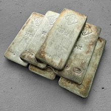 Load image into Gallery viewer, Set of 6 x 20 oz Johnson Matthey Reverse Pour .999 Silver bar - 6 Bars Total
