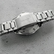 Load image into Gallery viewer, Tag Heuer Aqua Racer 300M WAY201A Calibre 5 Movement
