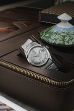 Load image into Gallery viewer, Tudor Oyster Date Stainless Steel 7974 - Big Rose
