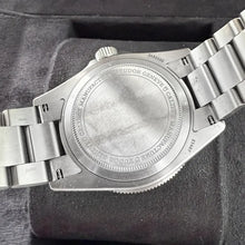 Load image into Gallery viewer, Tudor Pelagos Titanium - Box and Papers 25407N - Stunning condition
