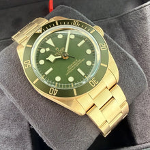 Load image into Gallery viewer, Tudor Yellow Gold Black Bay 58 Green Dial 79018V - Box Papers  + 2 Extra Straps
