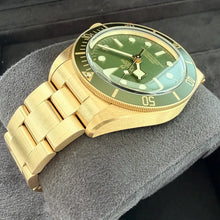 Load image into Gallery viewer, Tudor Yellow Gold Black Bay 58 Green Dial 79018V - Box Papers  + 2 Extra Straps
