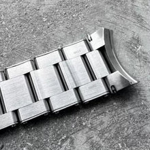 Load image into Gallery viewer, Unworn Tudor 72060 Stainless Riveted Bracelet 22mm 693 Endlinks

