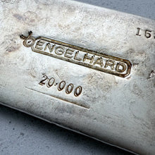 Load image into Gallery viewer, Vintage 20 oz .999 Silver Engelhard Poured bar - Super cool Doubling Error!
