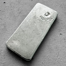 Load image into Gallery viewer, Vintage 20 oz .999 Silver Johnson Matthey Poured bar - F Serial
