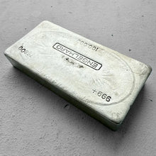 Load image into Gallery viewer, Vintage Engelhard 100oz bar - Stunning Pour Lines!
