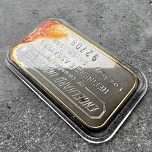 Load image into Gallery viewer, Vintage Engelhard Industries of Canada LTD 1oz Silver Bar
