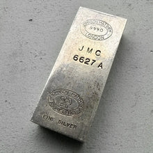 Load image into Gallery viewer, Vintage JMC Johnson Matthey Company London 1 Pound Silver
