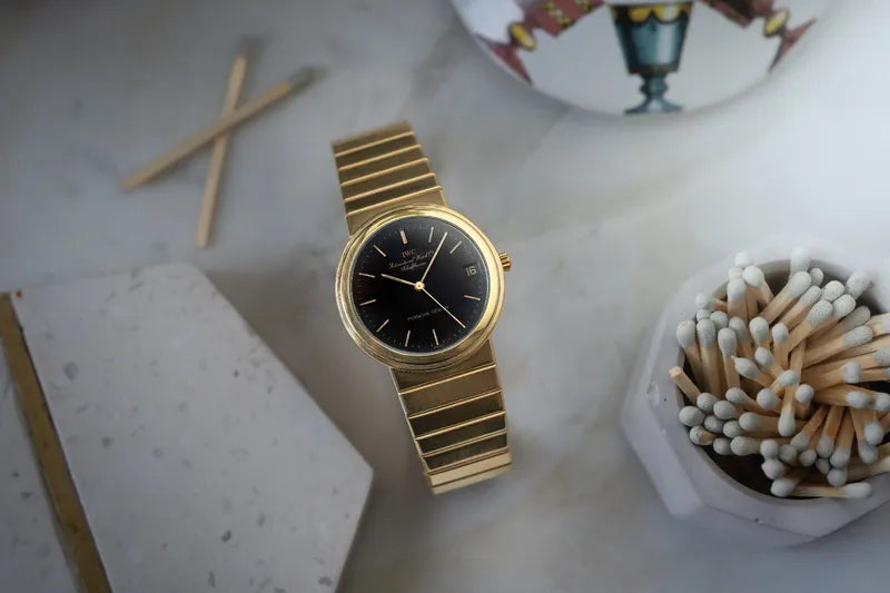 Vintage Mens IWC 18K Yellow Gold 9707 - Integrated Bracelet - Porsche Design