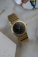 Load image into Gallery viewer, Vintage Mens IWC 18K Yellow Gold 9707 - Integrated Bracelet - Porsche Design
