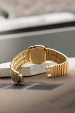Load image into Gallery viewer, Vintage Mens Piaget 18K Yellow Gold 9731 C10 - Stunning Lapis Lazuli Dial
