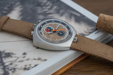 Load image into Gallery viewer, Vintage Omega Seamaster Bullhead 146.011 - Unpolished -Chocolate Tropical dial!
