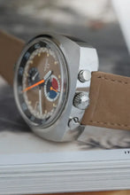 Load image into Gallery viewer, Vintage Omega Seamaster Bullhead 146.011 - Unpolished -Chocolate Tropical dial!
