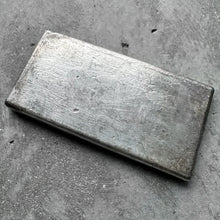 Load image into Gallery viewer, Vintage 20 oz .999 Silver Engelhard Poured bar - Stunning  Pour Lines
