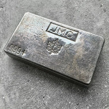 Load image into Gallery viewer, Vintage Johnson Matthey Company JMC 10oz poured bar maple leaf - Missing ‘10oz’ stamp error
