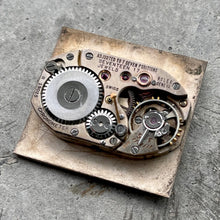 Load image into Gallery viewer, 1920s Rolex 17 Jewel Movement with Dial
