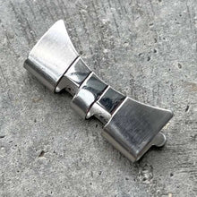 Load image into Gallery viewer, Vintage Rolex 555B Stainless Steel 20 mm Endlink for Jubilee bracelet
