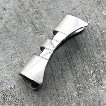 Load image into Gallery viewer, Vintage Rolex 555B Stainless Steel 20 mm Endlink for Jubilee bracelet
