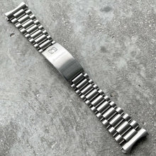 Load image into Gallery viewer, 1980s Original Omega 1450 Bracelet Band 808 Endlink Speedmaster Holy Grail
