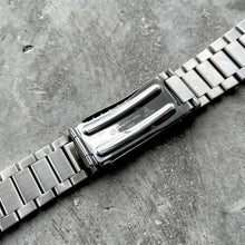 Load image into Gallery viewer, 1980s Original Omega 1450 Bracelet Band 808 Endlink Speedmaster Holy Grail

