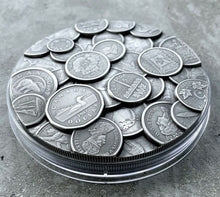 Load image into Gallery viewer, 2017 Canada Kilo .9999 Fine Silver Coin $250 - Canadian Coin Collection
