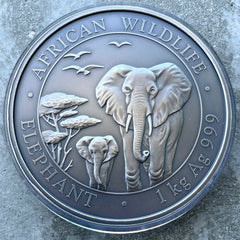2015 Elephant Somalia Kilo coin 32.15 oz .999 Silver Antique Finish 200 Mintage
