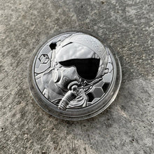 Load image into Gallery viewer, 2020 Fighter Pilot 1 oz Platinum .9995 Proof Cook Islands $250 Full Set
