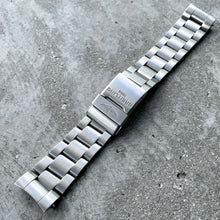 Load image into Gallery viewer, Breitling Avenger II Seawolf Stainless Steel Bracelet A17331 with 169A Endlink
