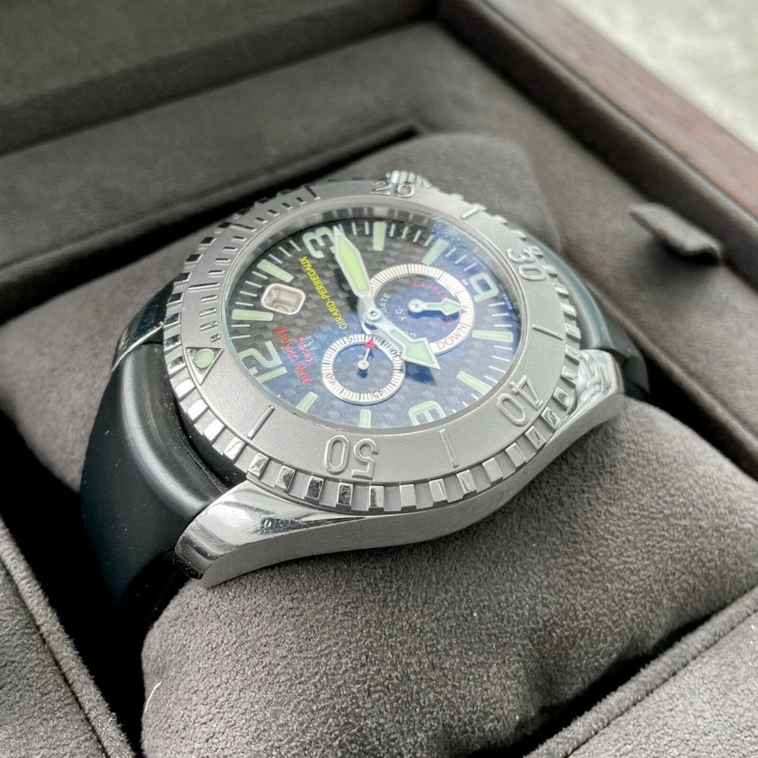 Girard Perregaux Seak Hawk Pro 49950 Yacht Club Golden Gate - BMW Oracle Racing