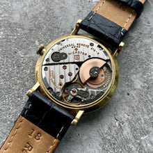 Load image into Gallery viewer, Universal Geneve 35mm 18K Gold Micro Rotor Automatic 104603 - Original Papers!
