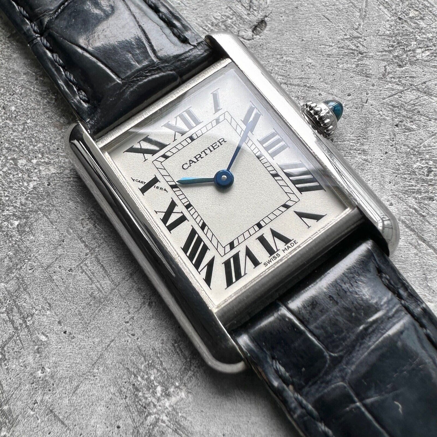 Cartier Tank Louis 18K White gold quartz