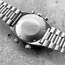 Load image into Gallery viewer, 1970 Flightmaster 145.036 1162/172 Bracelet Serviced
