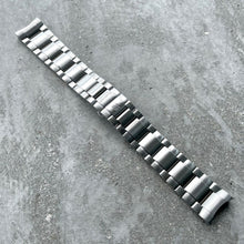 Load image into Gallery viewer, Blancpain 50 Fifty Fathoms 2200 Bracelet Stainless Steel 2200 1130 71
