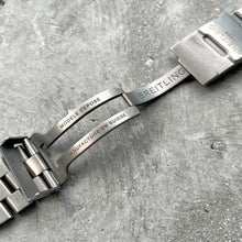 Load image into Gallery viewer, Breitling Aerospace Avantage E79362 Titanium Bracelet with 22 mm Endlinks 130E
