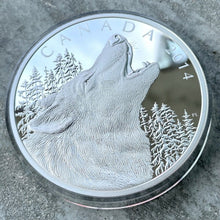 Load image into Gallery viewer, 2014 Canada 1/2 Kilo .9999 Silver Coin $125 Howling Owl Wolf Serial 1000/1000
